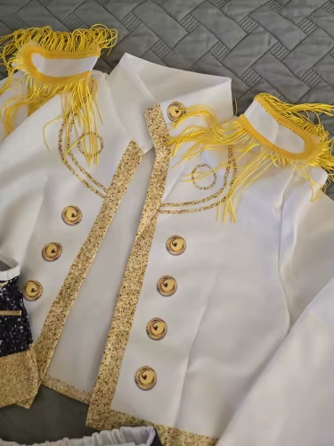 Disfraz Mira Golden Star 🌟 – Versión Escenario K-Pop